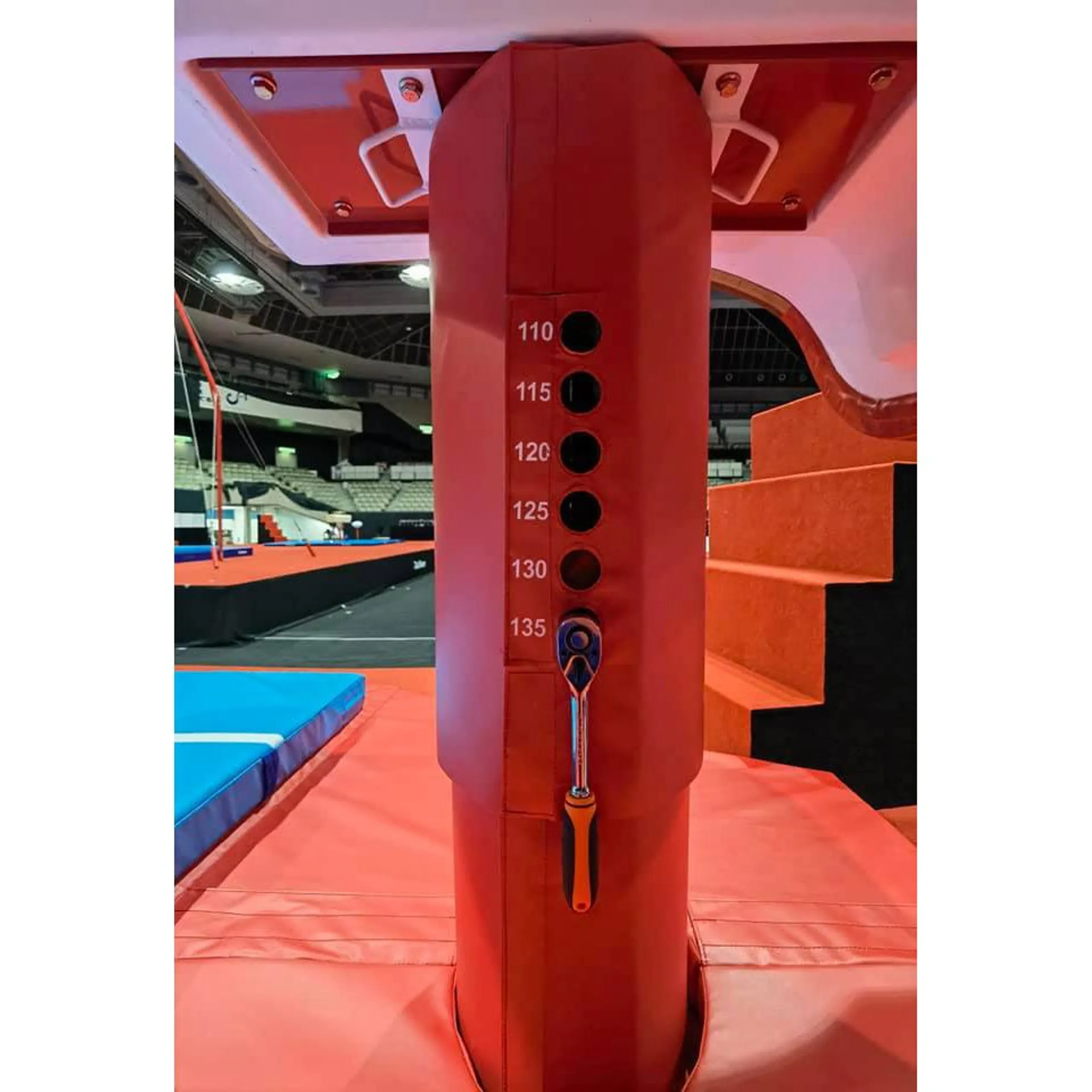 Vaulting-Table&#8212;TQ1005B.6